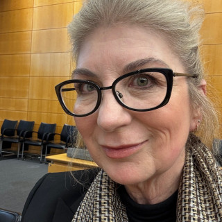 Pam Dixon