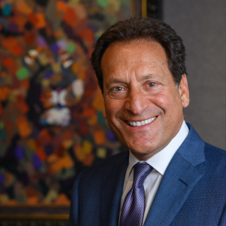 Lee E. Plakas portrait